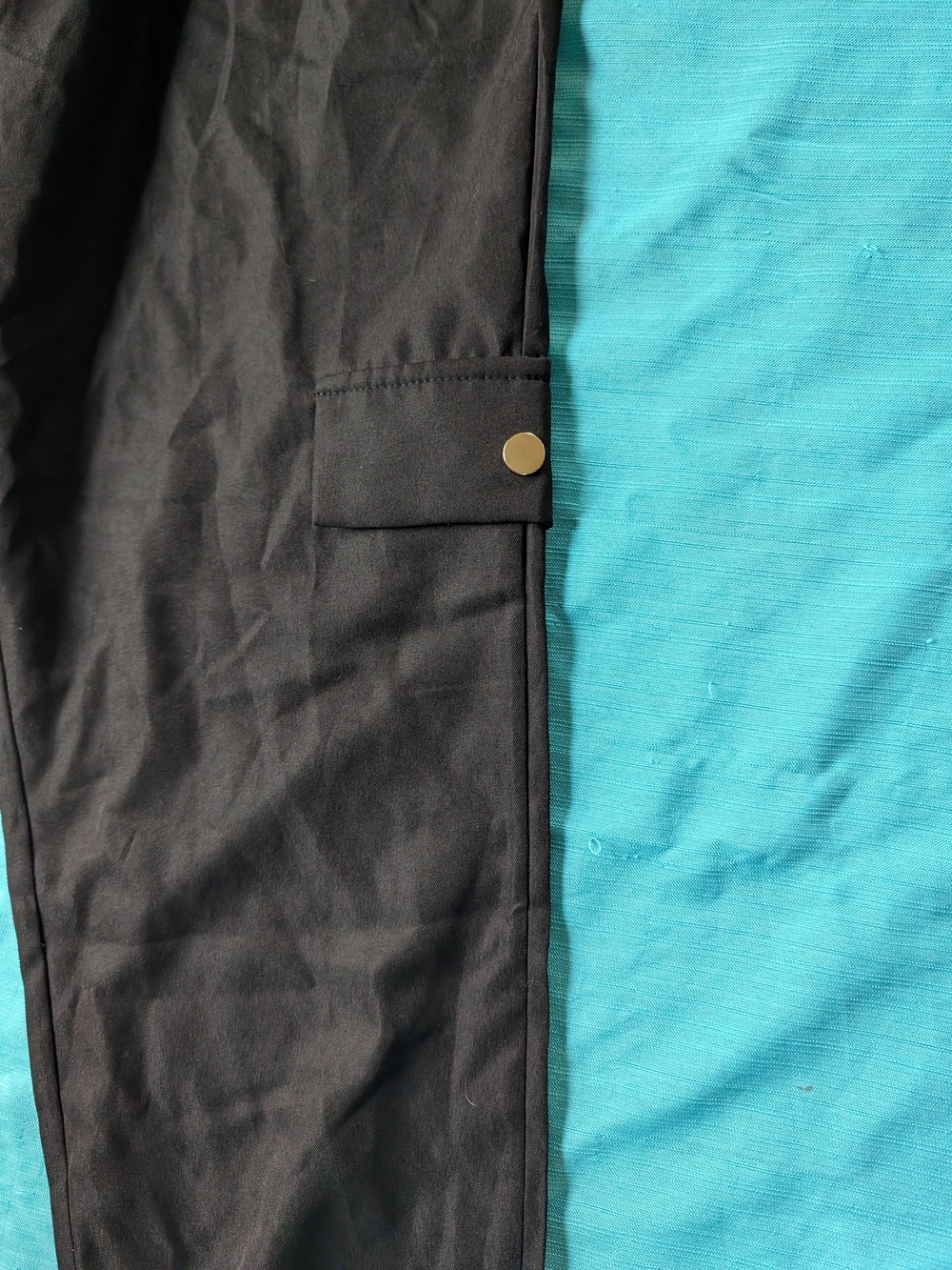 SHEIN Black Women's Cargo Ankle Pants - Picture 2 of 5